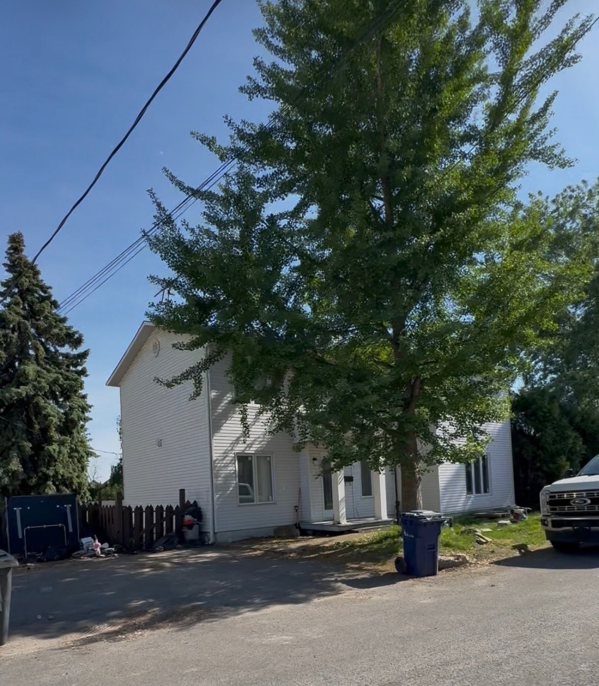 









54


Ch. du Bord-de-l'Eau

,
Laval (Sainte-Dorothée),




QC
H7X1S6

