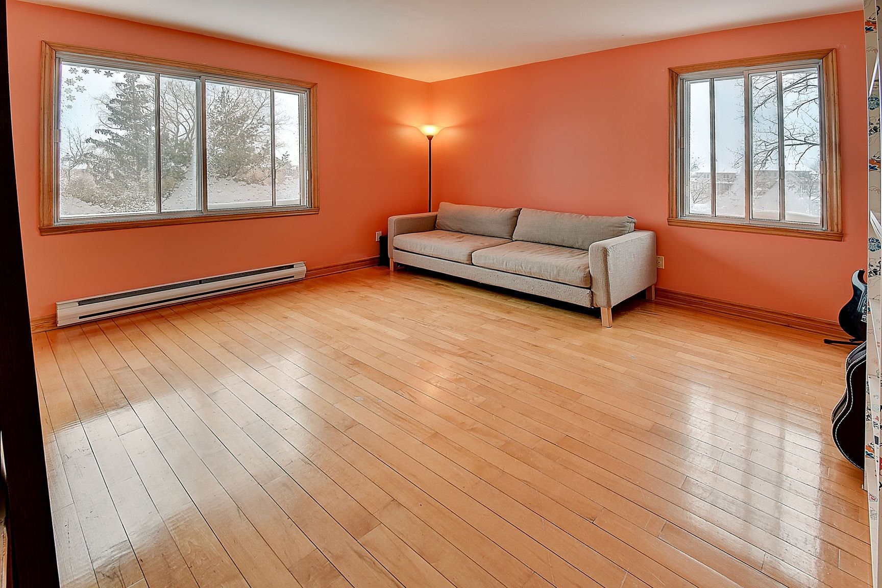 









54


Ch. du Bord-de-l'Eau

,
Laval (Sainte-Dorothée),




QC
H7X1S6

