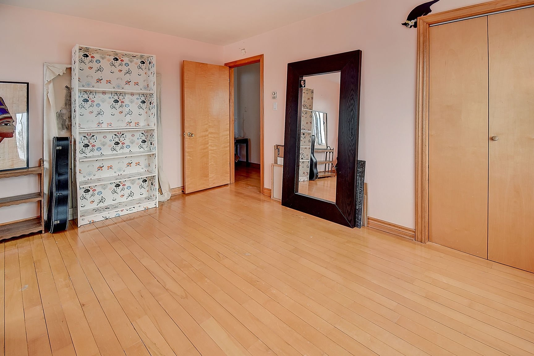 









54


Ch. du Bord-de-l'Eau

,
Laval (Sainte-Dorothée),




QC
H7X1S6

