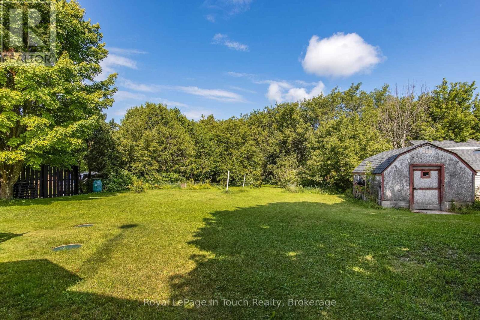 












328 LAFONTAINE ROAD W

,
Tiny (Lafontaine),




Ontario
L9M0H1

