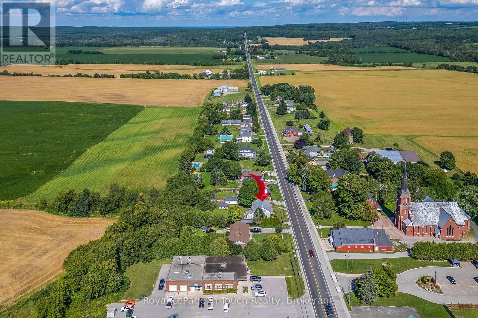 












328 LAFONTAINE ROAD W

,
Tiny (Lafontaine),




Ontario
L9M0H1

