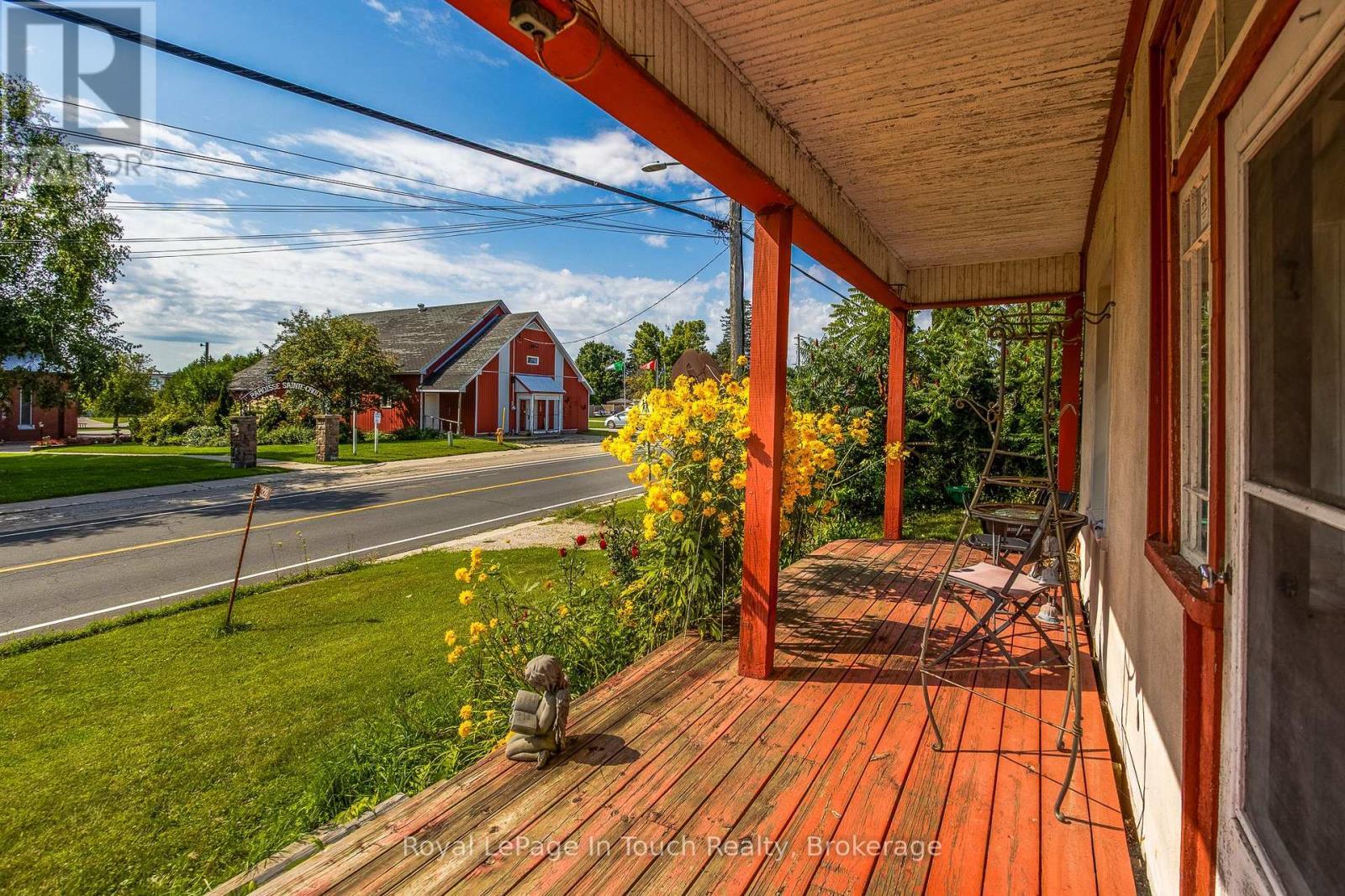 












328 LAFONTAINE ROAD W

,
Tiny (Lafontaine),




Ontario
L9M0H1

