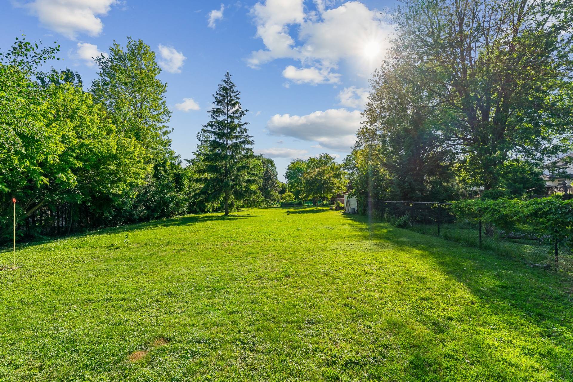 









44


Ch. du Bord-de-l'Eau

,
Laval (Sainte-Dorothée),




QC
H7X1S6

