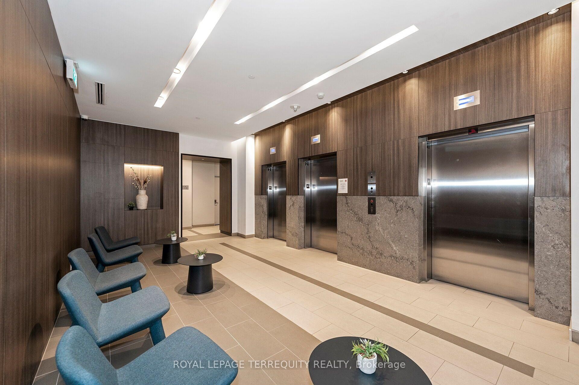 









1787


St Clair

Avenue West, 804,
Toronto,




ON
M6N 0B7

