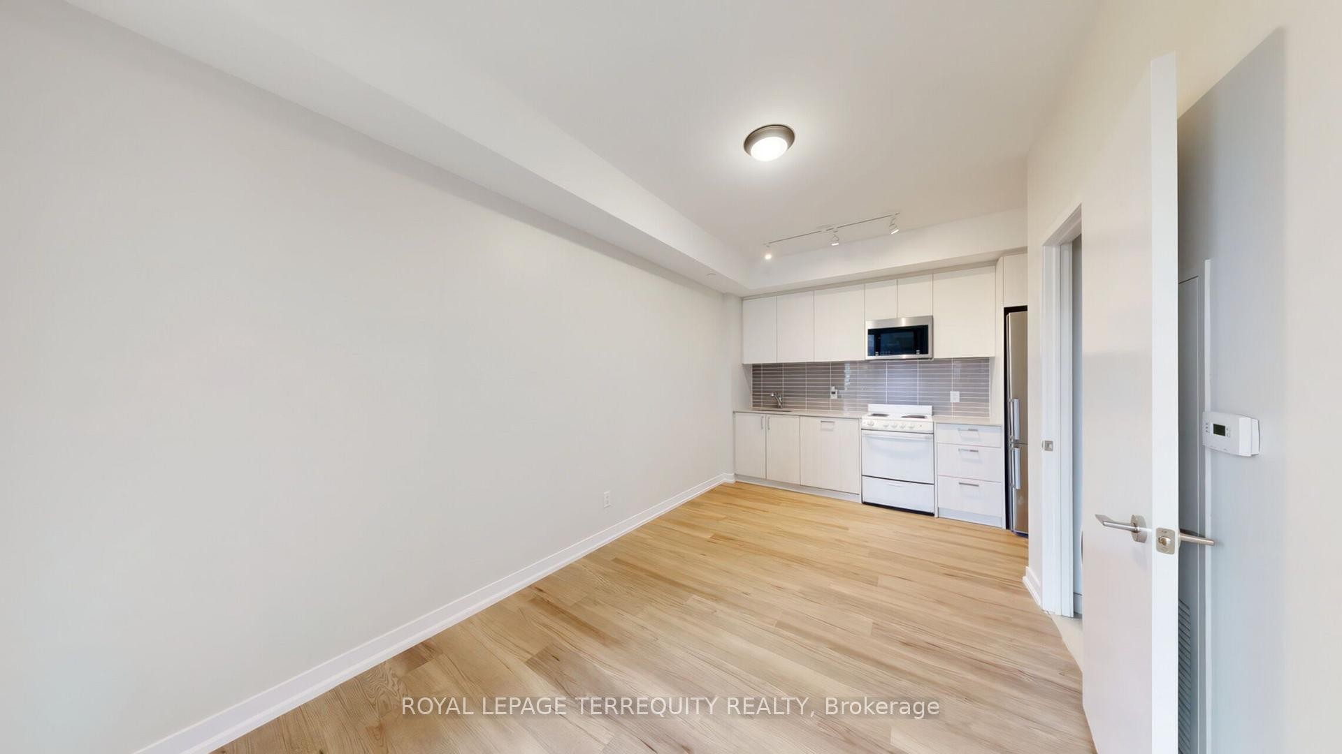 









1787


St Clair

Avenue West, 804,
Toronto,




ON
M6N 0B7

