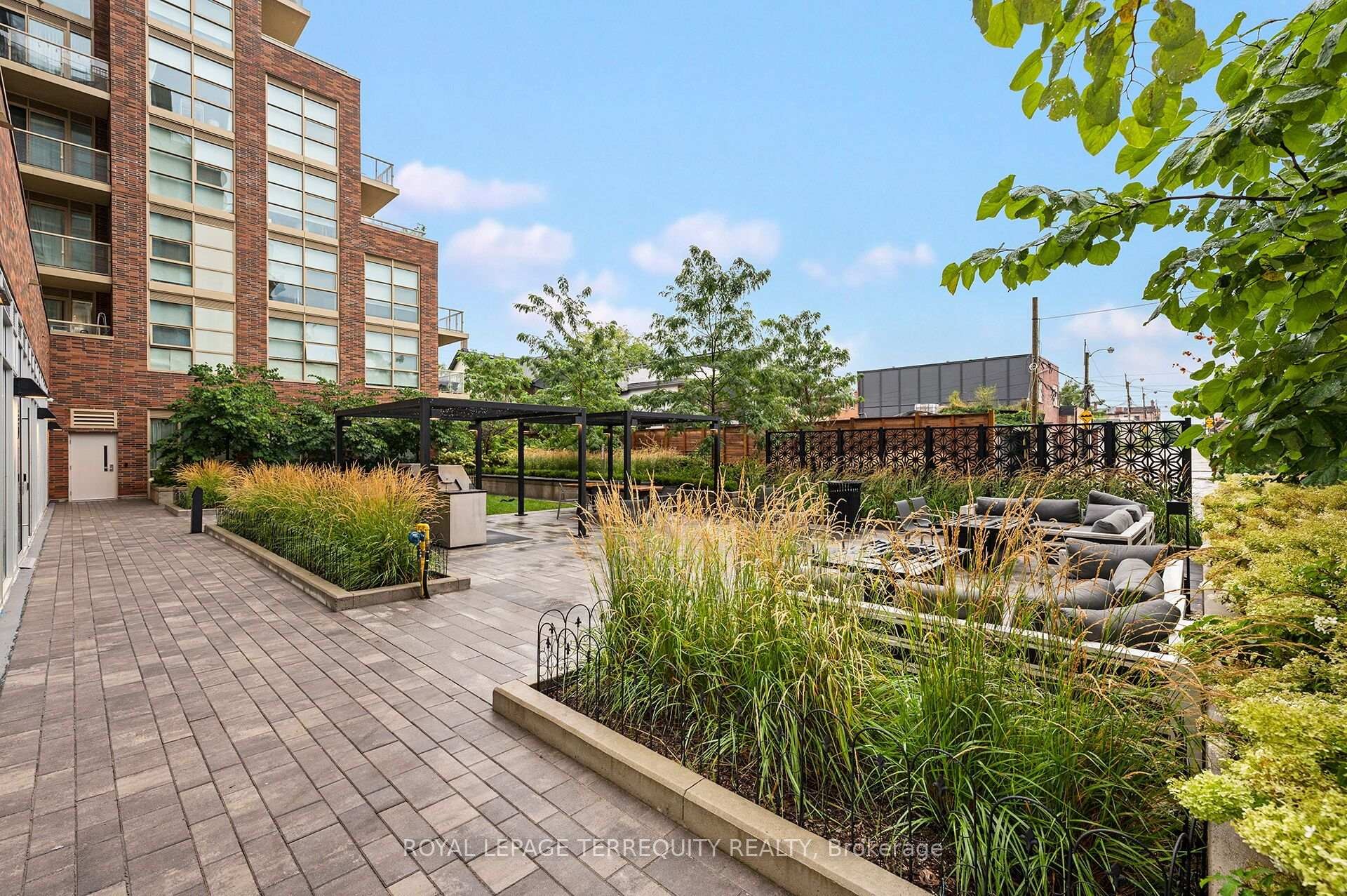 









1787


St Clair

Avenue West, 804,
Toronto,




ON
M6N 0B7


