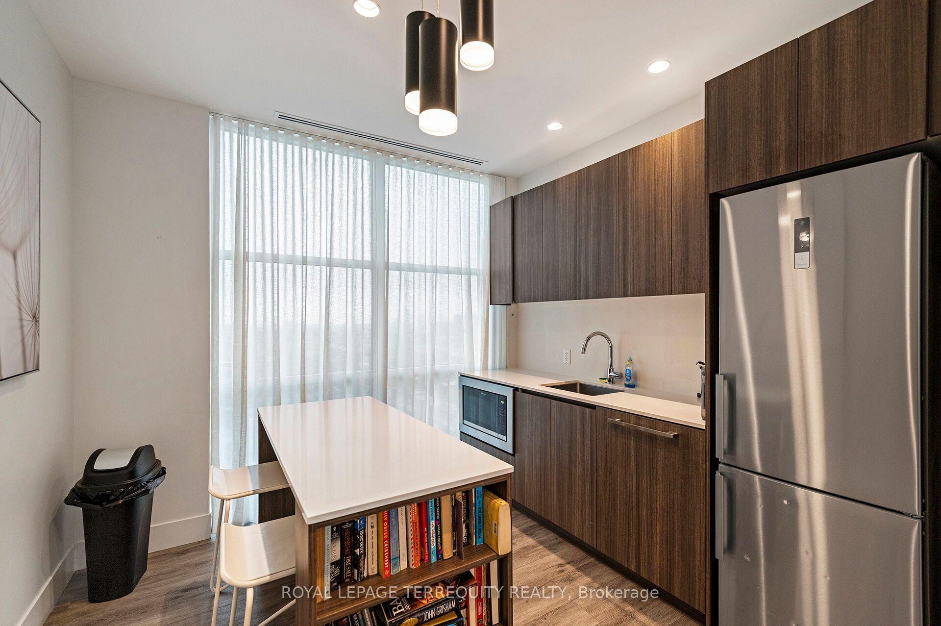 









1787


St Clair

Avenue West, 804,
Toronto,




ON
M6N 0B7

