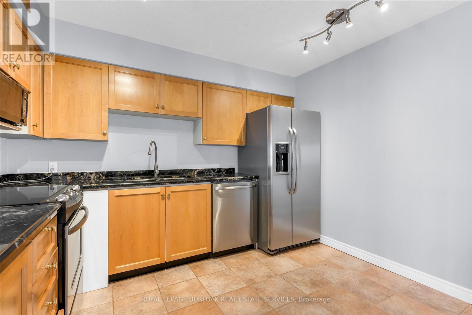 












510 - 5280 LAKESHORE ROAD

,
Burlington,




Ontario
L7L5R1

