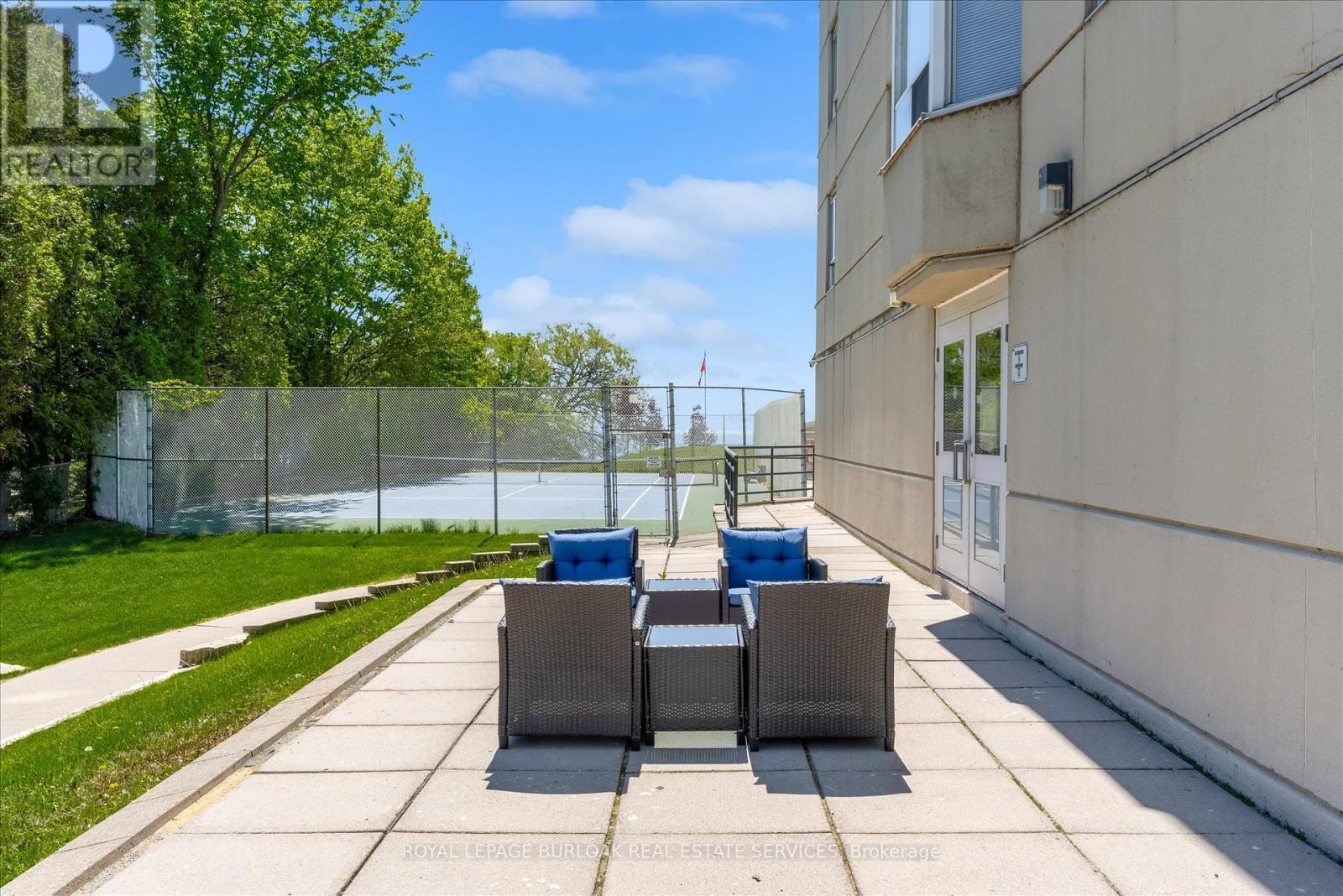 












510 - 5280 LAKESHORE ROAD

,
Burlington,




Ontario
L7L5R1


