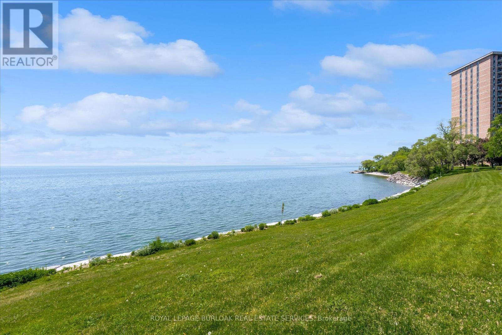 












510 - 5280 LAKESHORE ROAD

,
Burlington,




Ontario
L7L5R1

