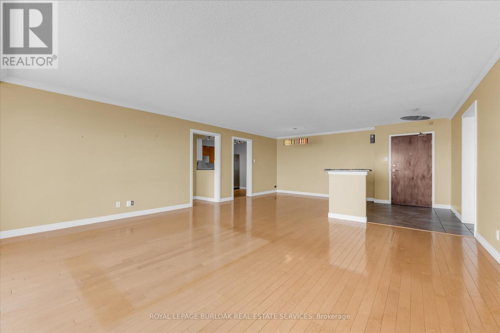 












510 - 5280 LAKESHORE ROAD

,
Burlington,




Ontario
L7L5R1

