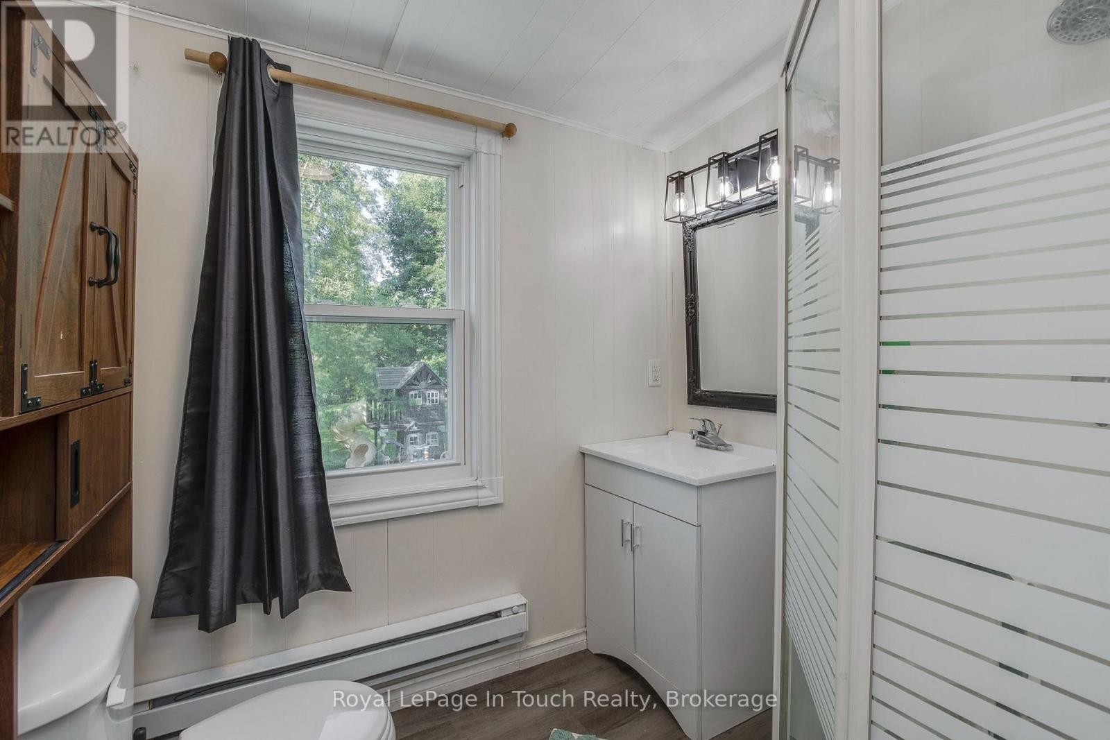 












198 LIMESTONE ROAD

,
Tay,




Ontario
L0K1R0

