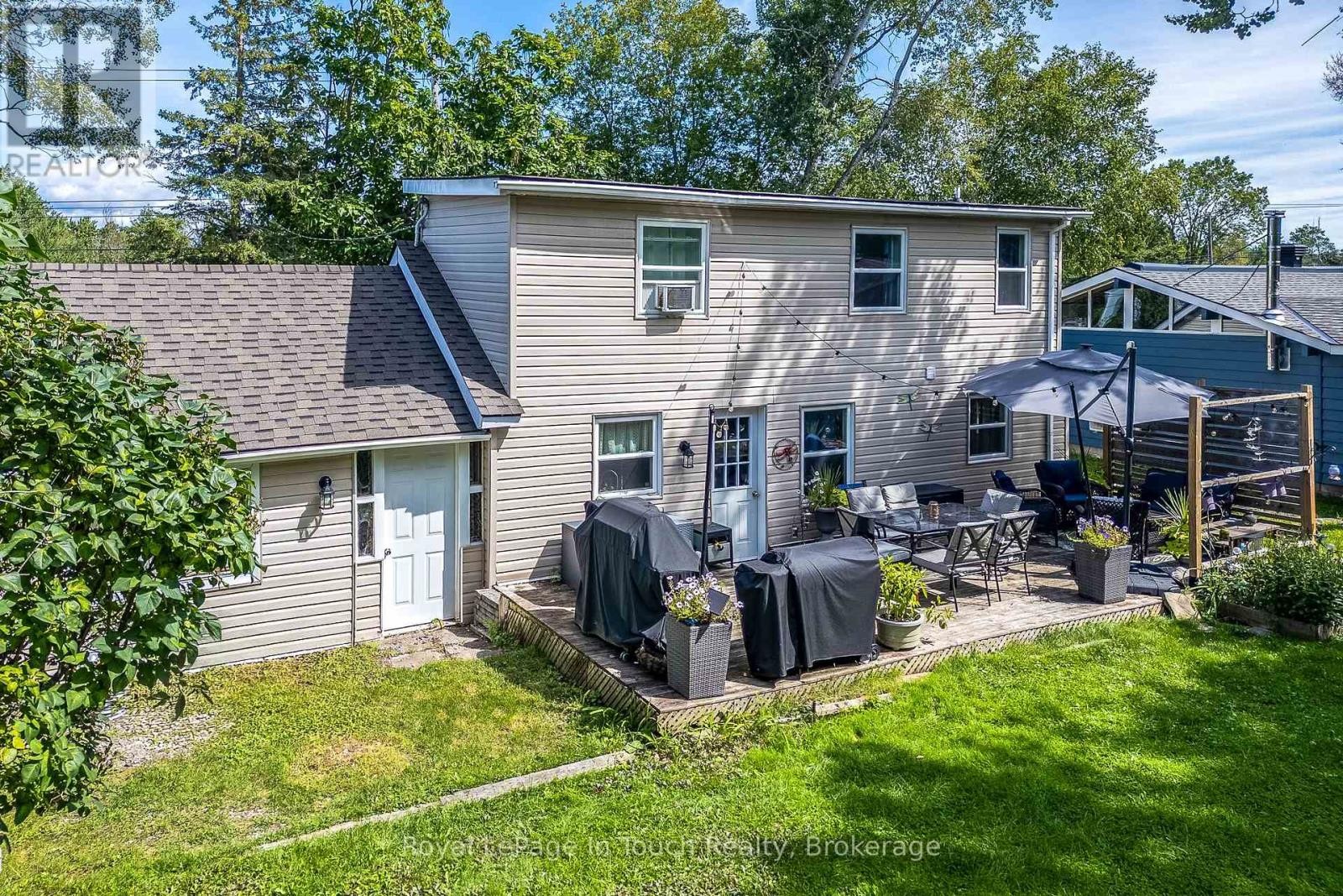 












198 LIMESTONE ROAD

,
Tay,




Ontario
L0K1R0

