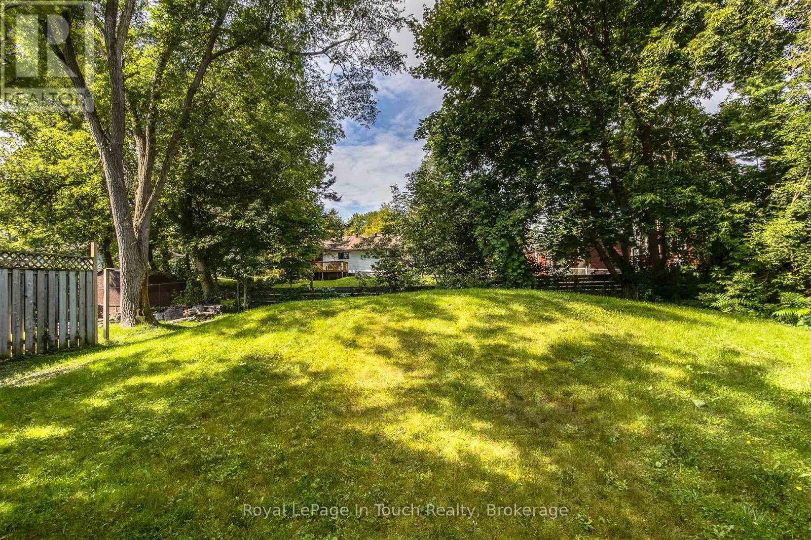 












198 LIMESTONE ROAD

,
Tay,




Ontario
L0K1R0

