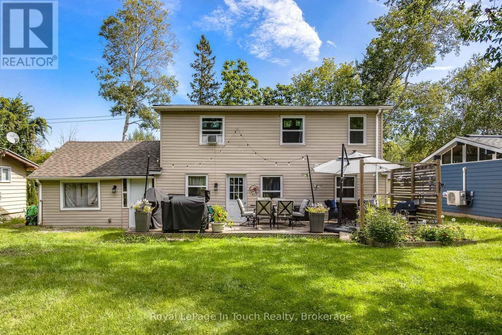 












198 LIMESTONE ROAD

,
Tay,




Ontario
L0K1R0

