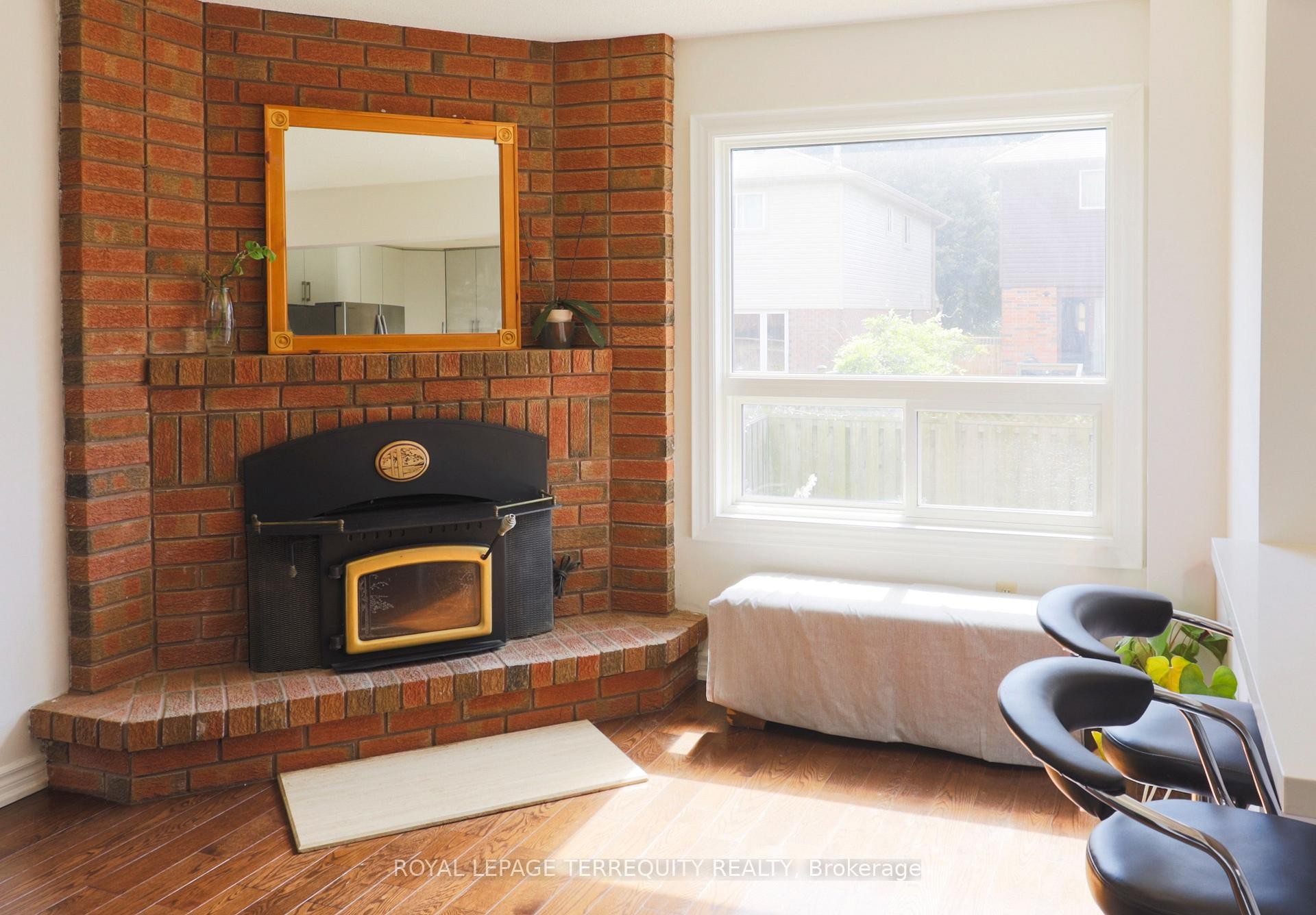 









104


Gates

Crescent,
Ajax,




ON
L1S 7A1

