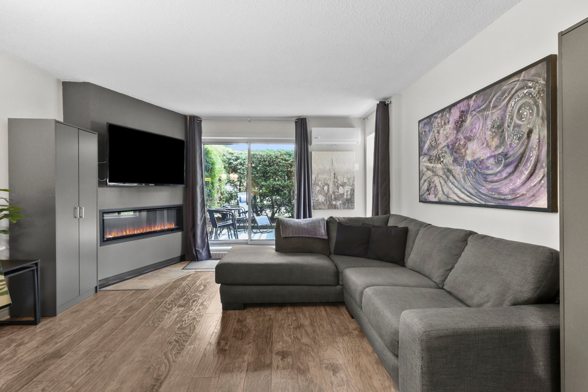 









700


Mtée Montrougeau

, 104,
Laval (Fabreville),




QC
H7P5L1

