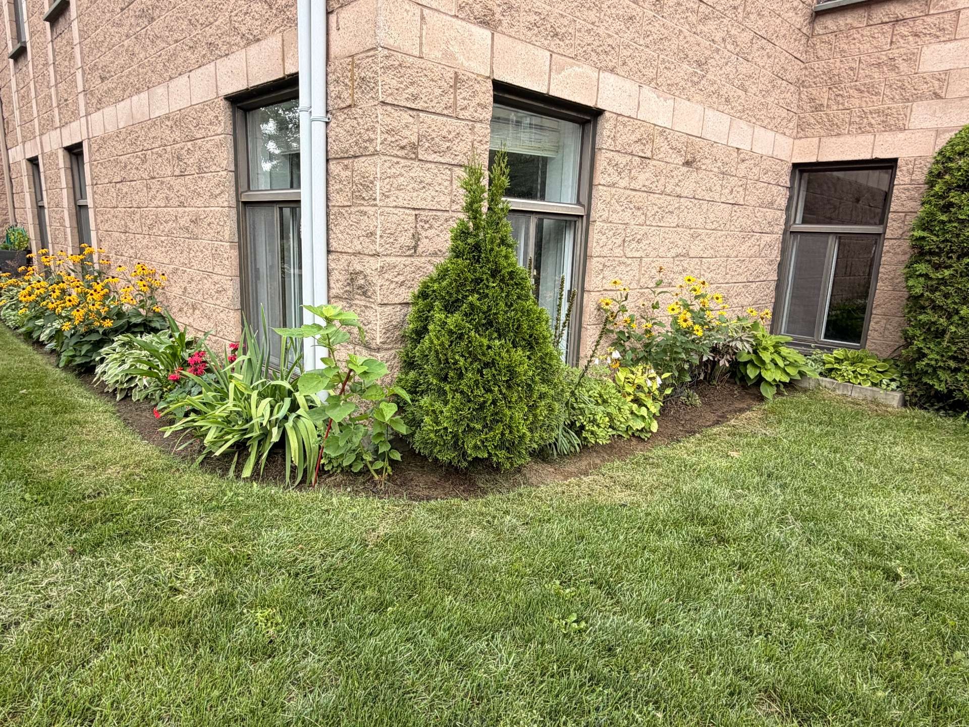 









700


Mtée Montrougeau

, 104,
Laval (Fabreville),




QC
H7P5L1

