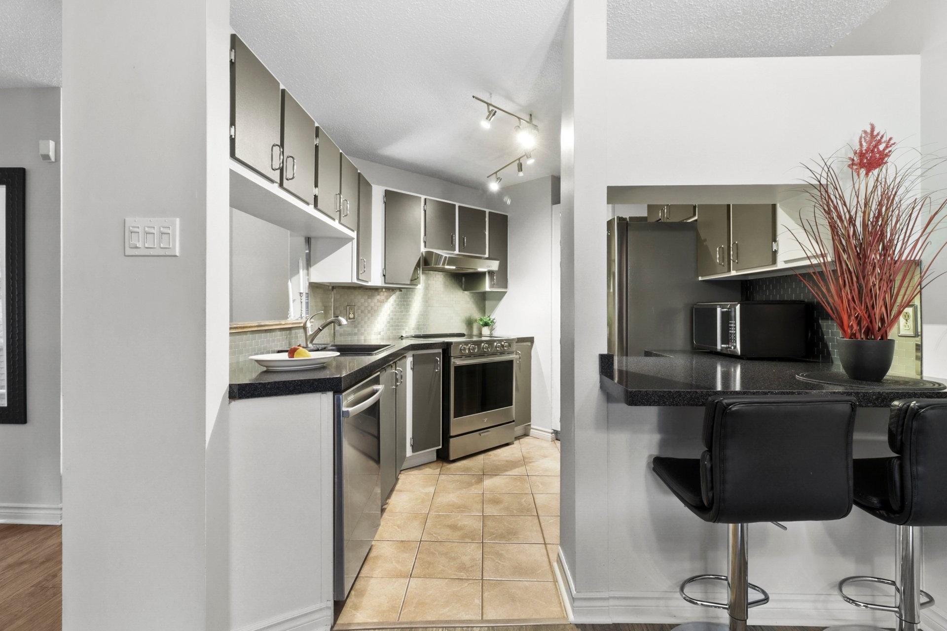 









700


Mtée Montrougeau

, 104,
Laval (Fabreville),




QC
H7P5L1


