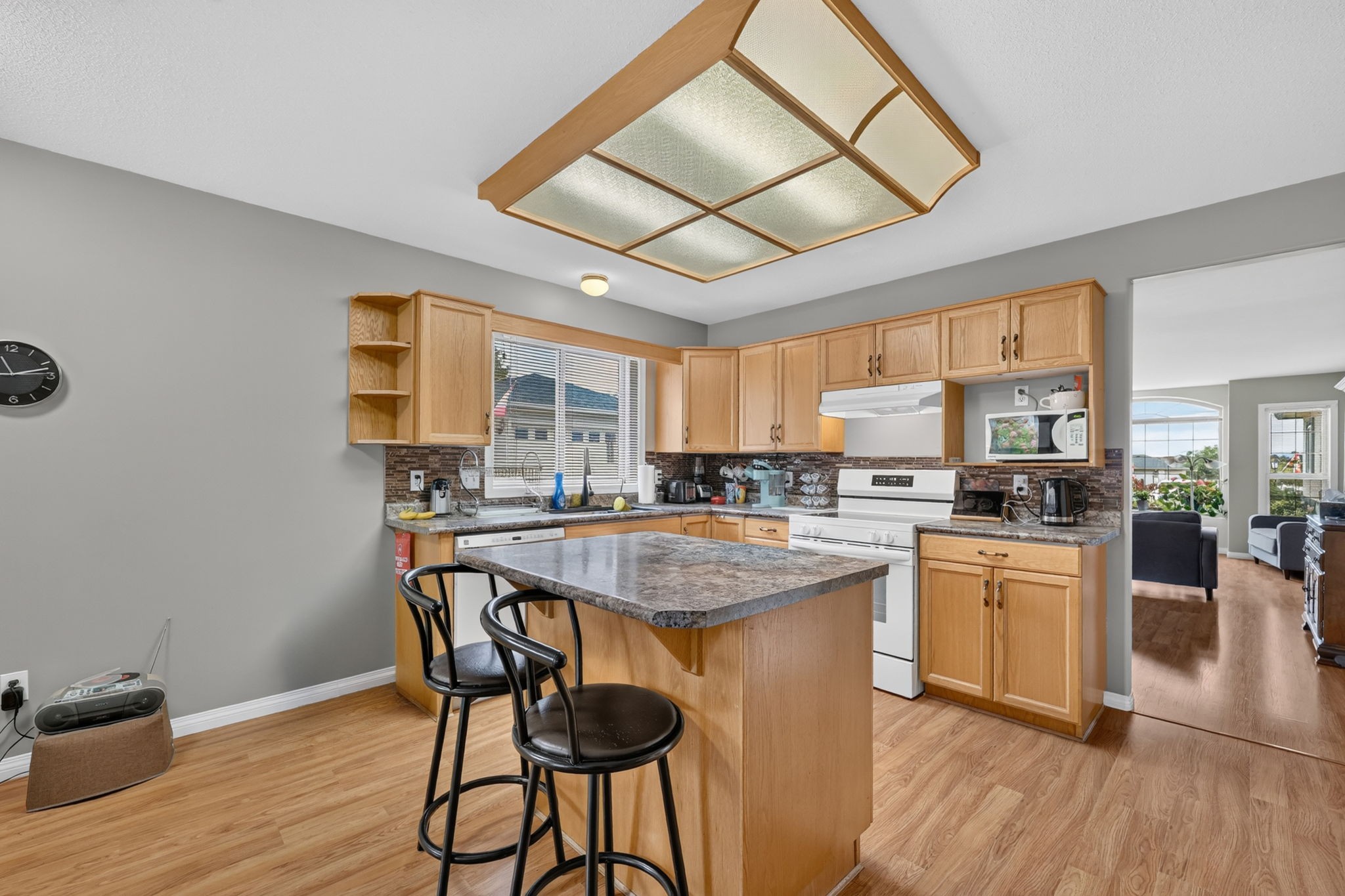 









2330


Butt

Road, 26,
Westbank,




BC
V4T 2L3

