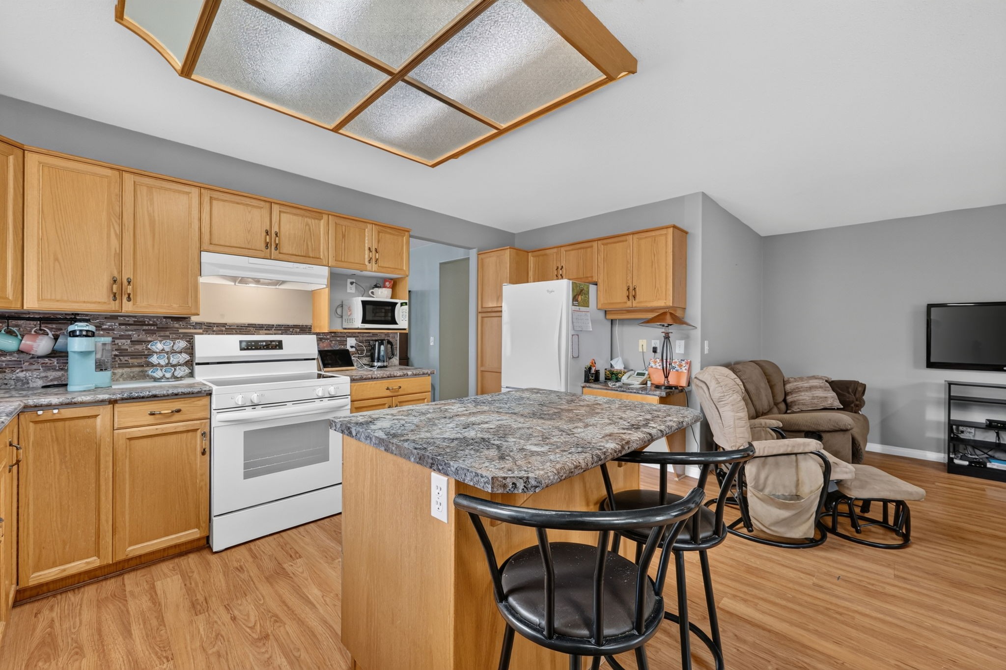 









2330


Butt

Road, 26,
Westbank,




BC
V4T 2L3

