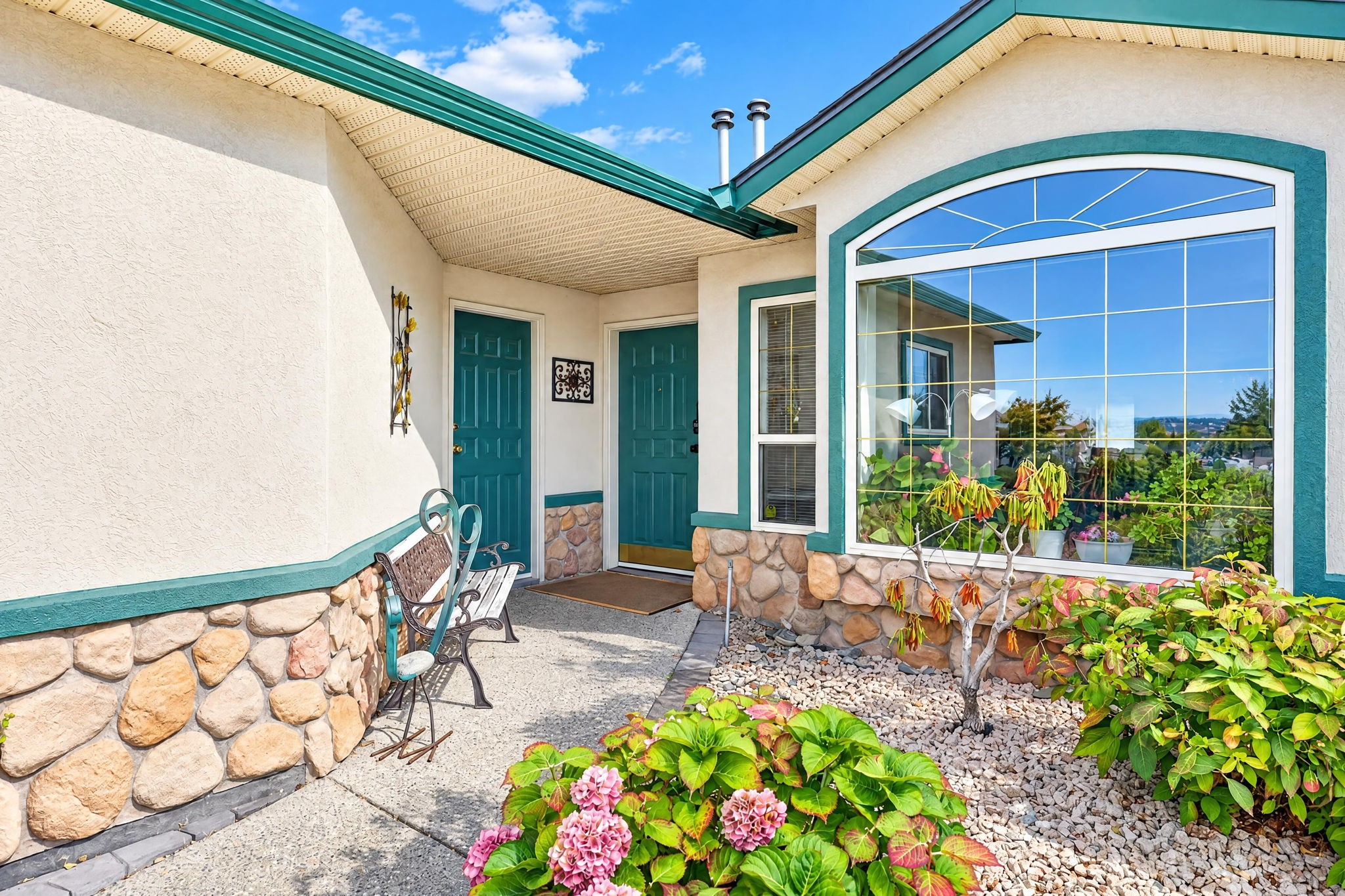 









2330


Butt

Road, 26,
Westbank,




BC
V4T 2L3

