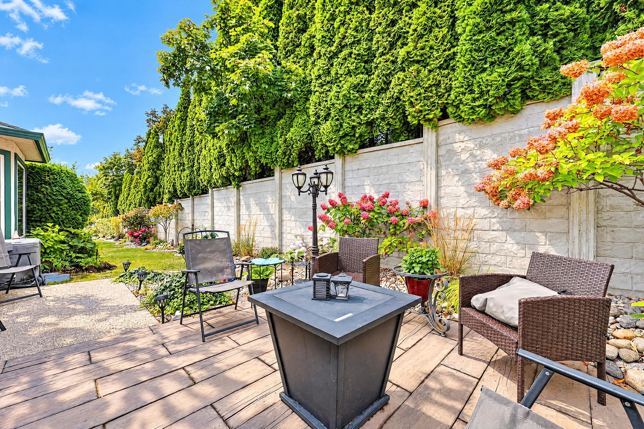 









2330


Butt

Road, 26,
Westbank,




BC
V4T 2L3

