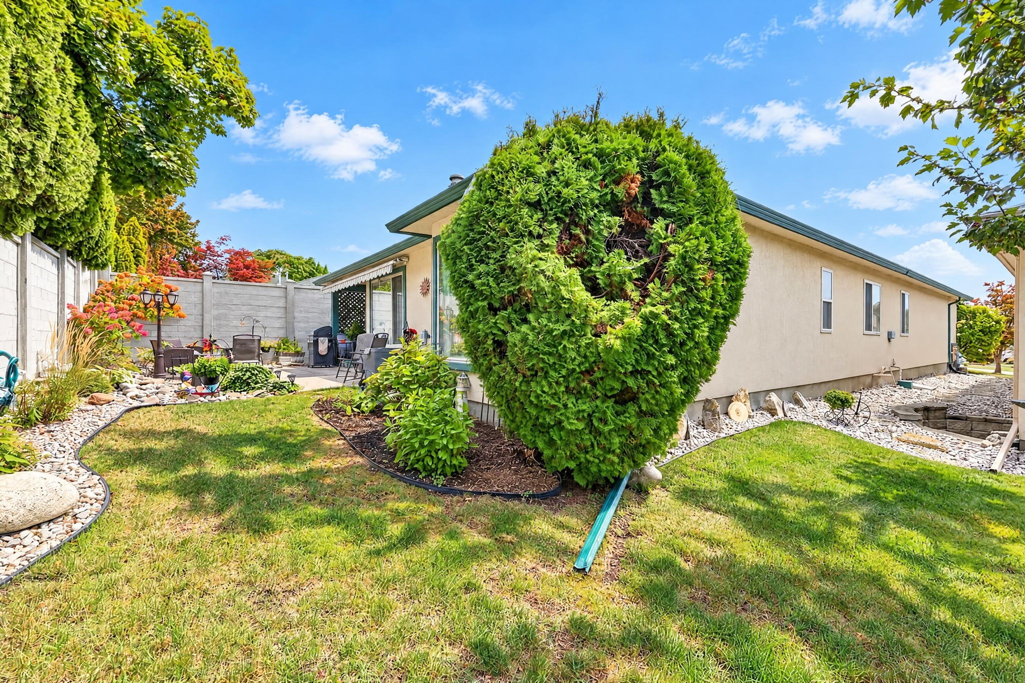 









2330


Butt

Road, 26,
Westbank,




BC
V4T 2L3

