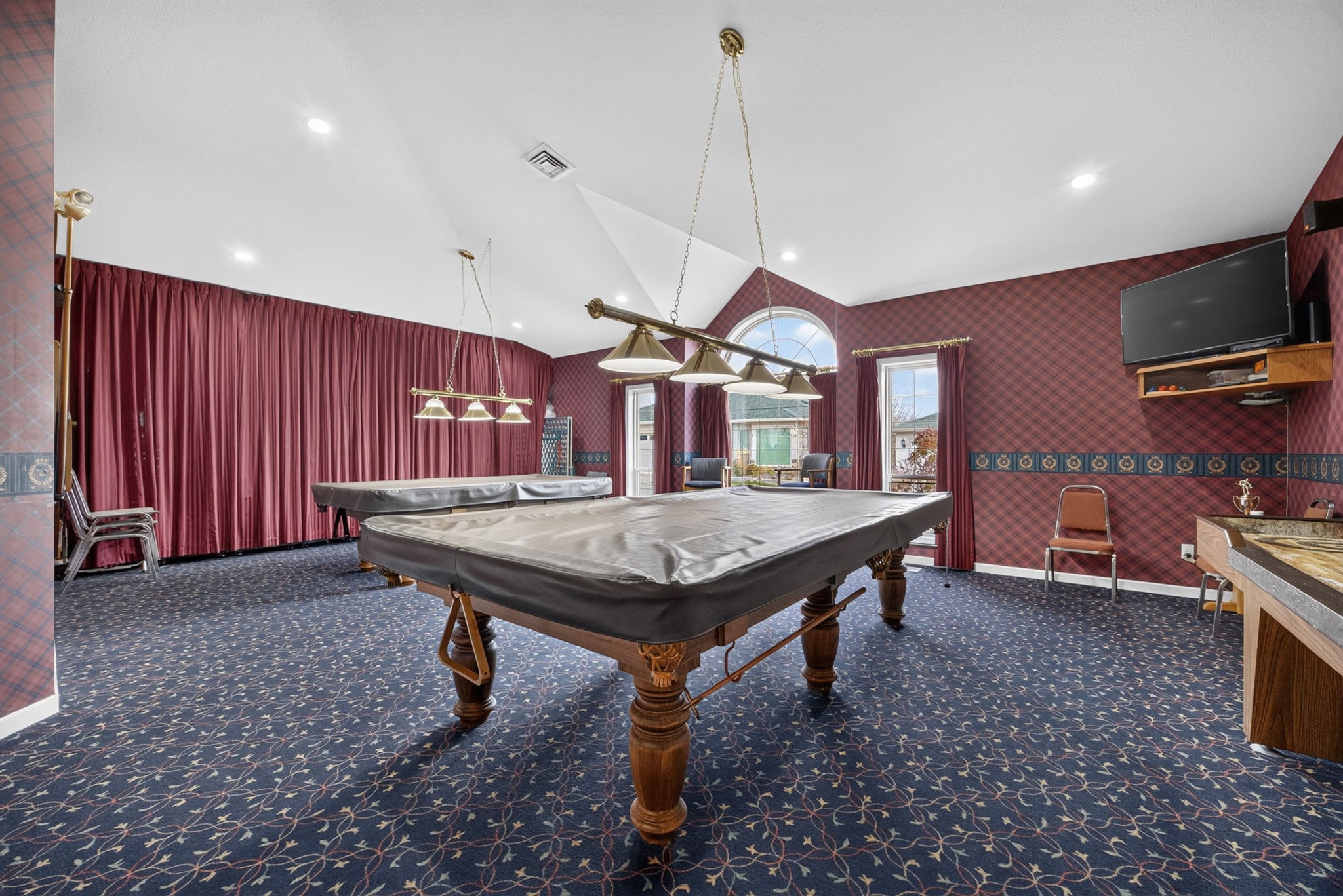 









2330


Butt

Road, 26,
Westbank,




BC
V4T 2L3

