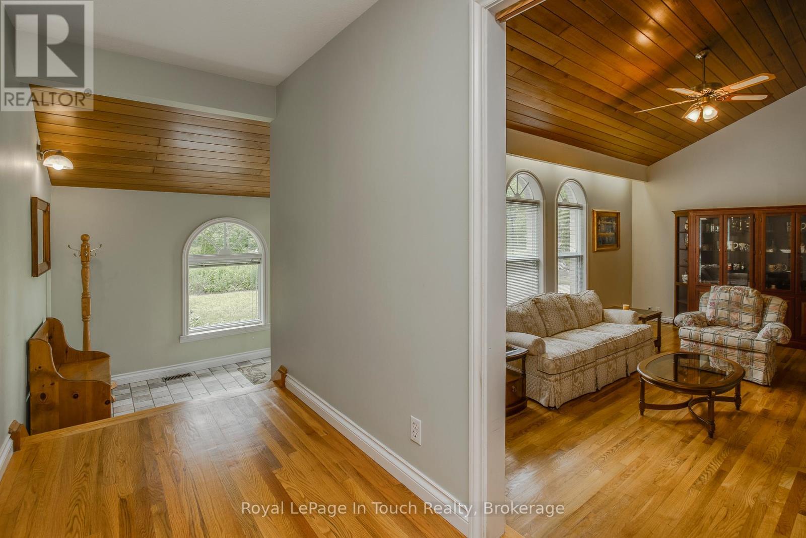 












487 TINY BEACHES ROAD S

,
Tiny,




Ontario
L0L2T0

