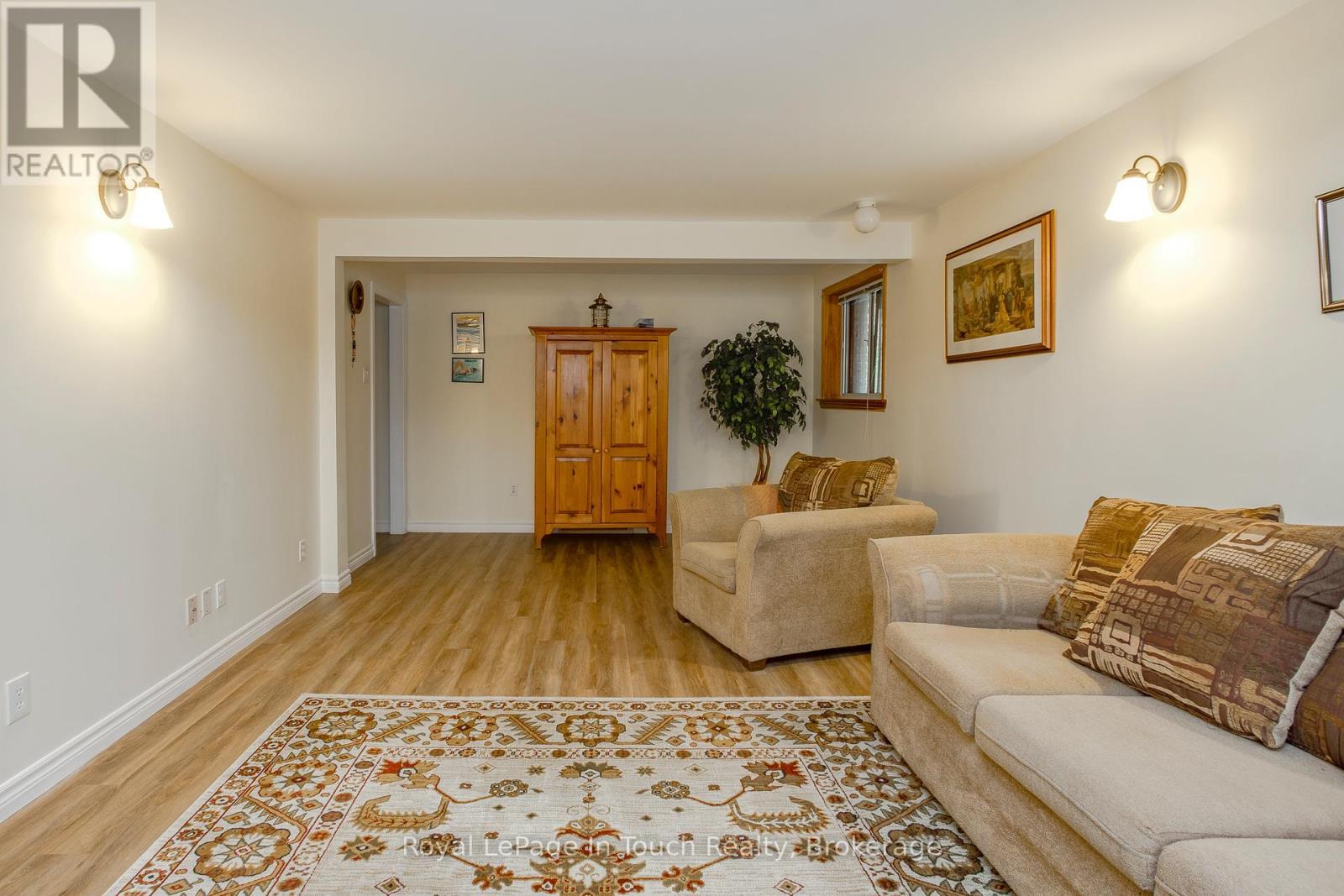 












487 TINY BEACHES ROAD S

,
Tiny,




Ontario
L0L2T0

