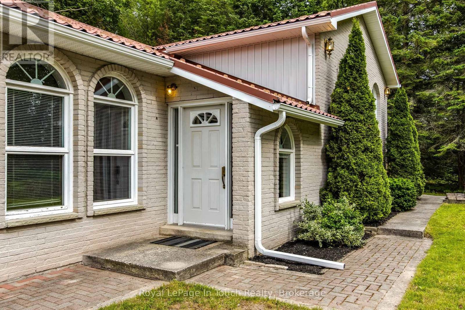 












487 TINY BEACHES ROAD S

,
Tiny,




Ontario
L0L2T0

