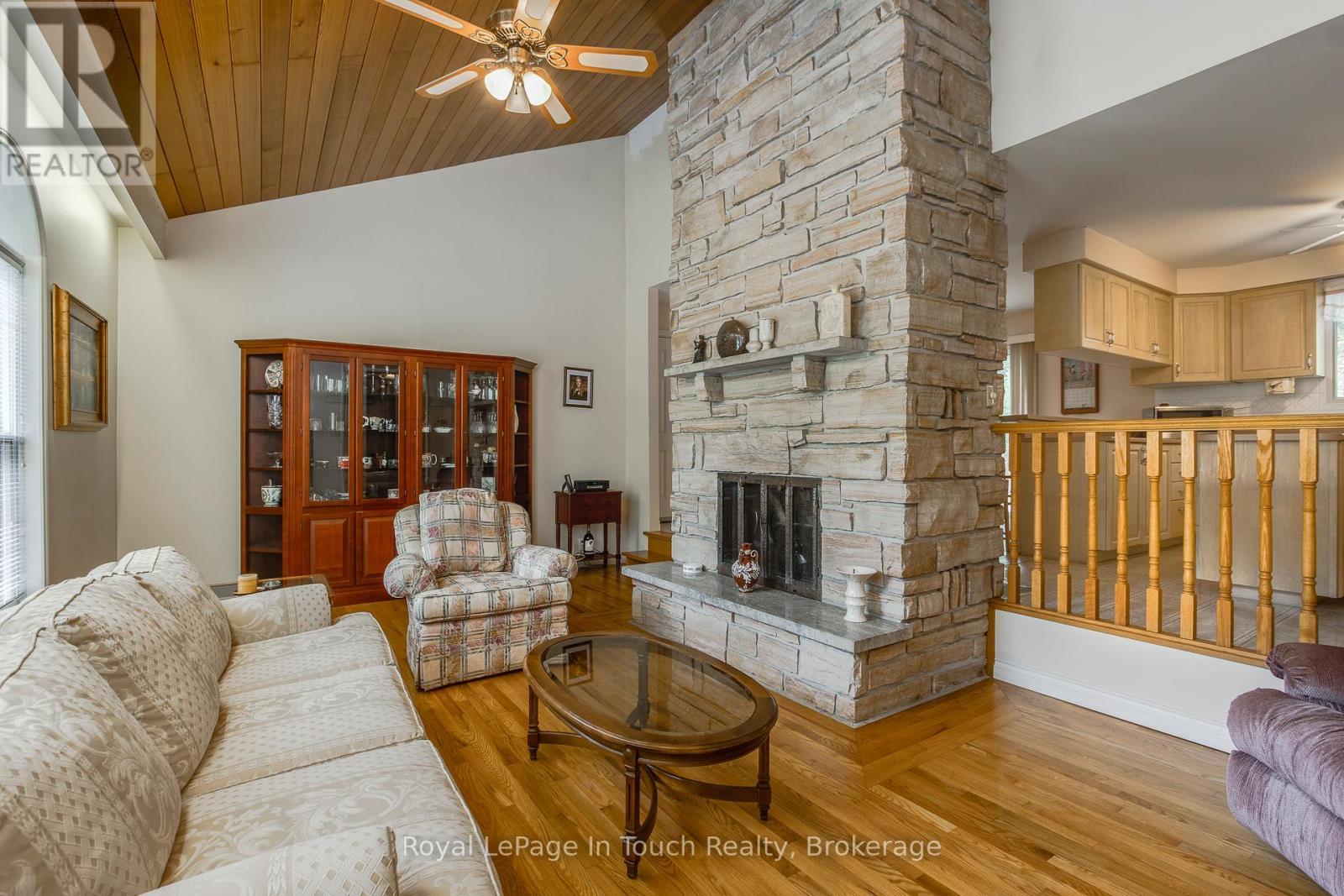 












487 TINY BEACHES ROAD S

,
Tiny,




Ontario
L0L2T0

