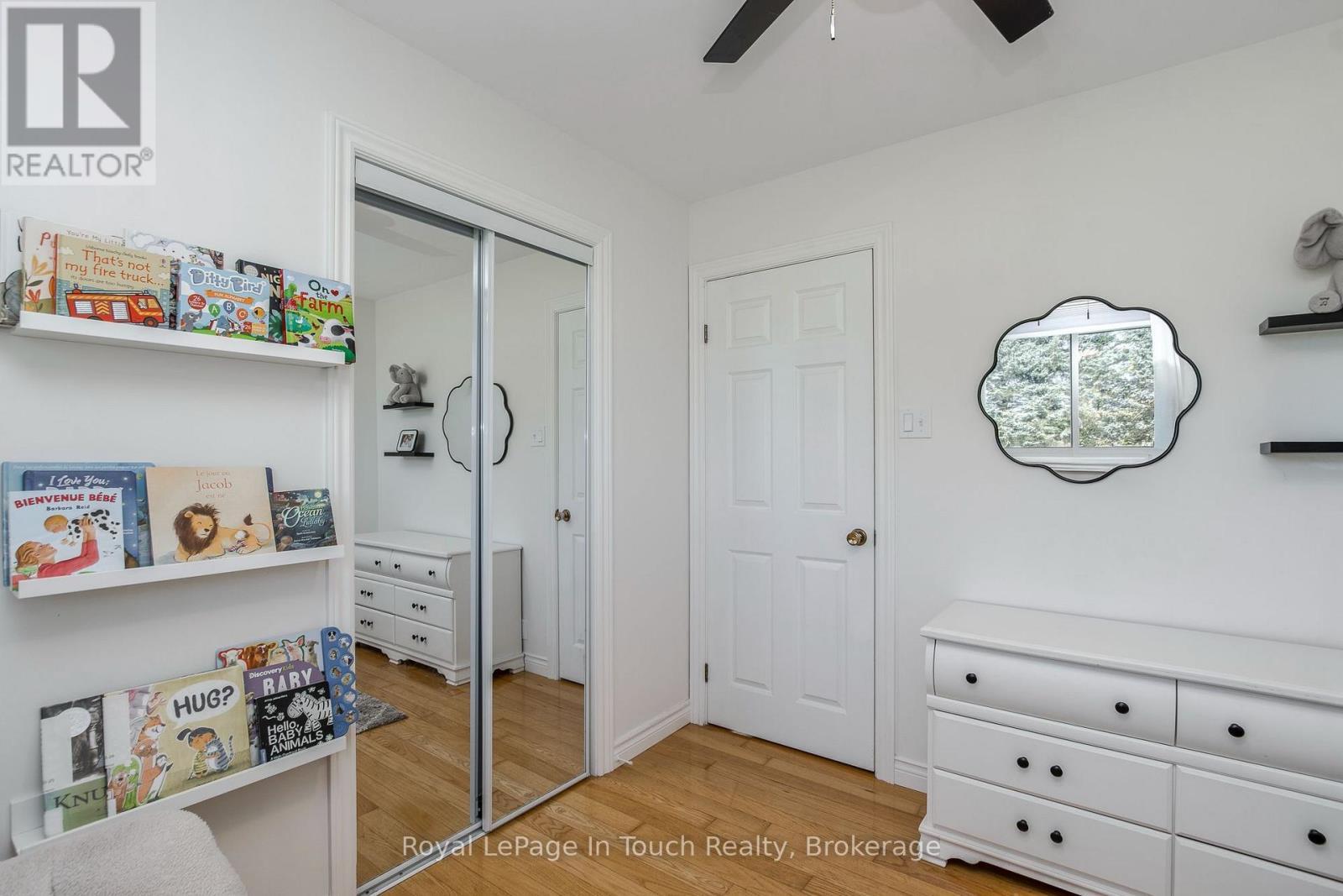 












288 LAFONTAINE ROAD W

,
Tiny (Lafontaine),




Ontario
L9M0H1

