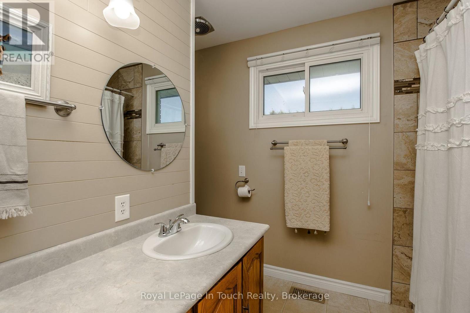 












288 LAFONTAINE ROAD W

,
Tiny (Lafontaine),




Ontario
L9M0H1

