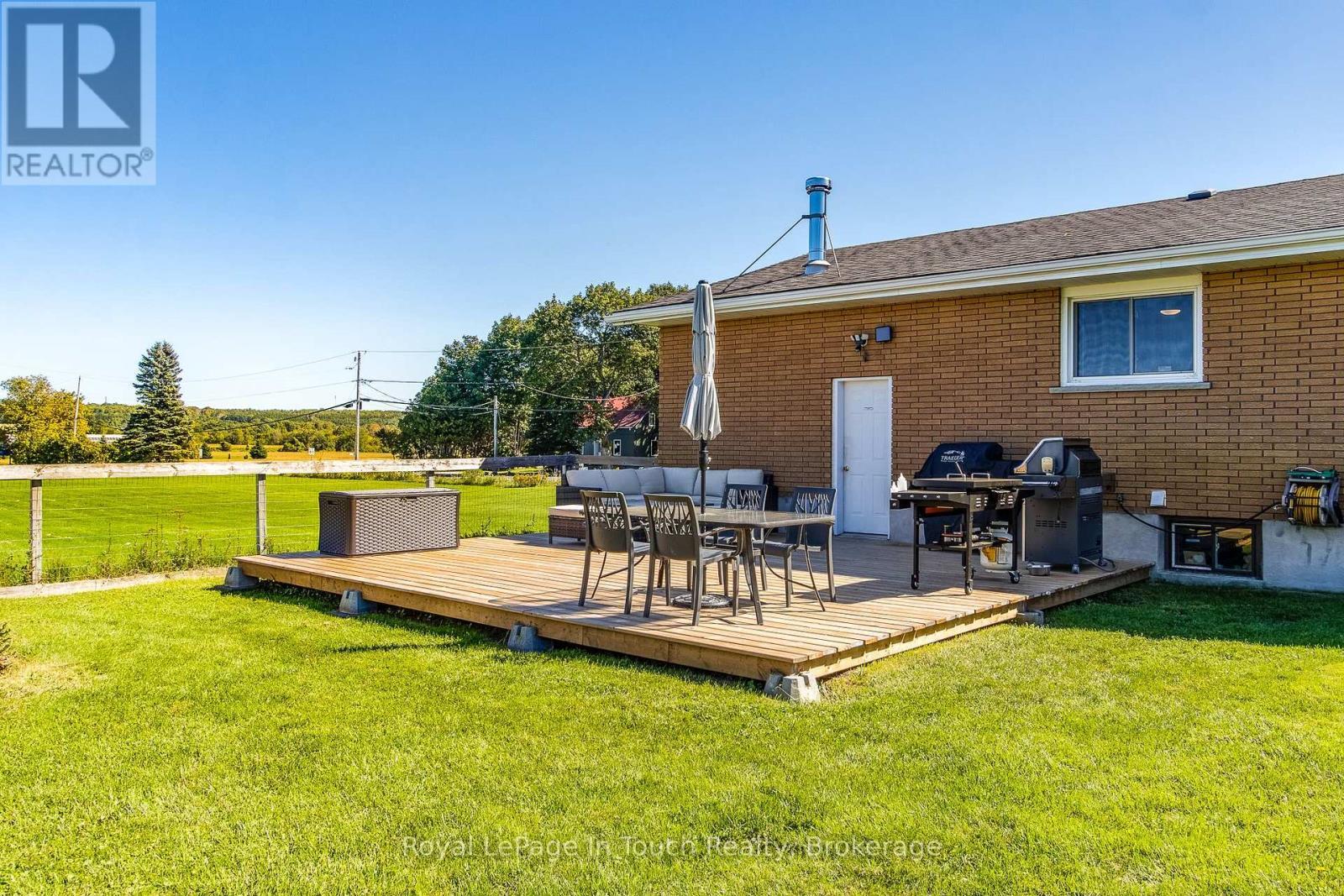 












288 LAFONTAINE ROAD W

,
Tiny (Lafontaine),




Ontario
L9M0H1


