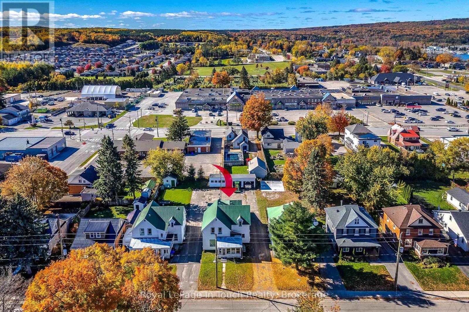 












32 MARIA STREET

,
Penetanguishene,




Ontario
L9M1L7

