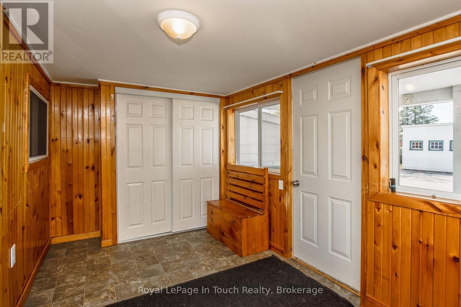 












32 MARIA STREET

,
Penetanguishene,




Ontario
L9M1L7

