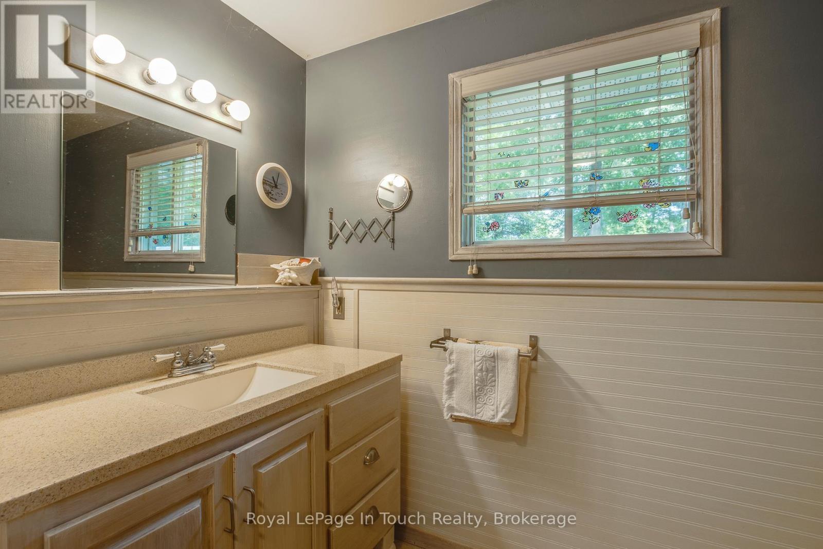 












171 OLIVER DRIVE

,
Tiny,




Ontario
L0L2J0

