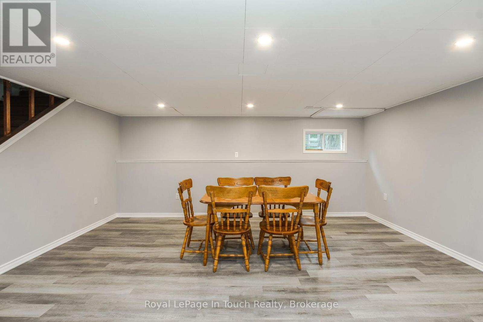












171 OLIVER DRIVE

,
Tiny,




Ontario
L0L2J0

