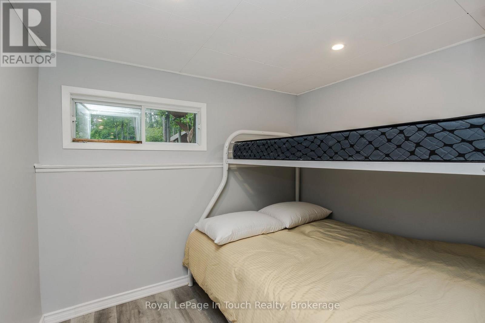 












171 OLIVER DRIVE

,
Tiny,




Ontario
L0L2J0

