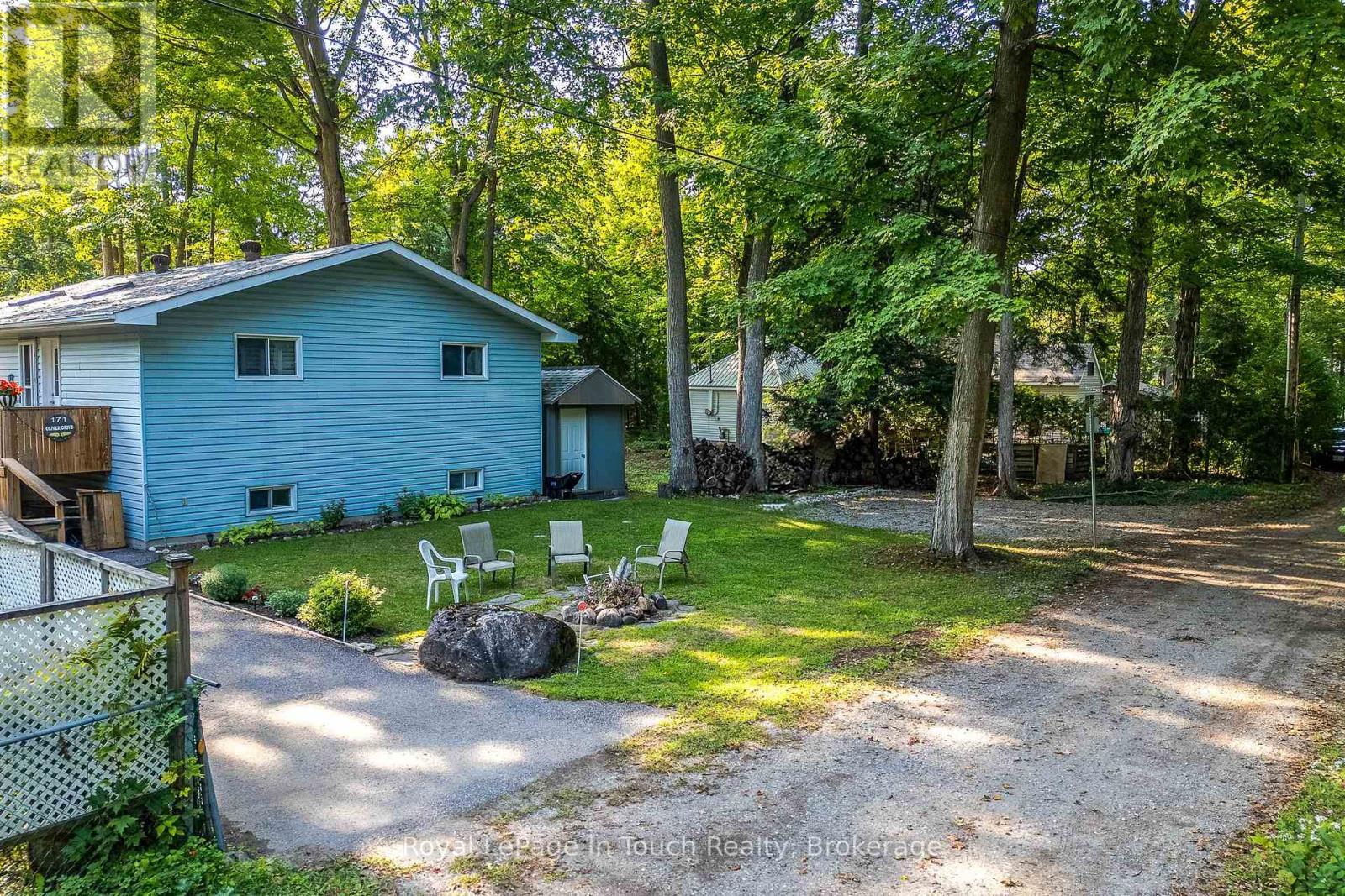 












171 OLIVER DRIVE

,
Tiny,




Ontario
L0L2J0

