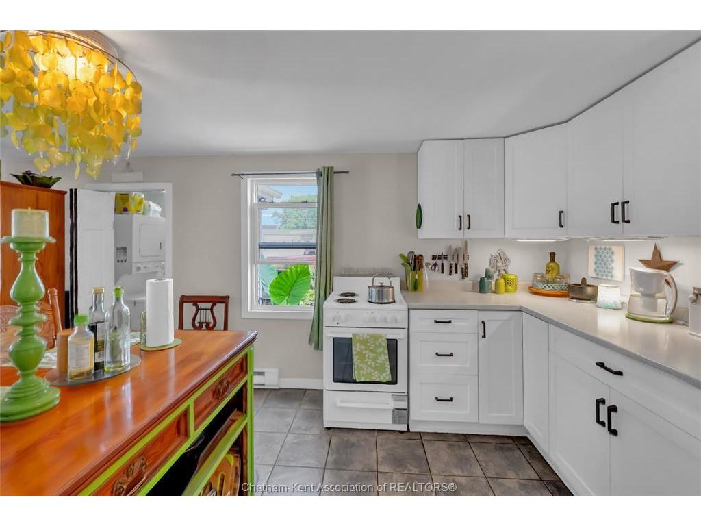 









9


Park

Lane,
Chatham,




ON
N7M 4X9

