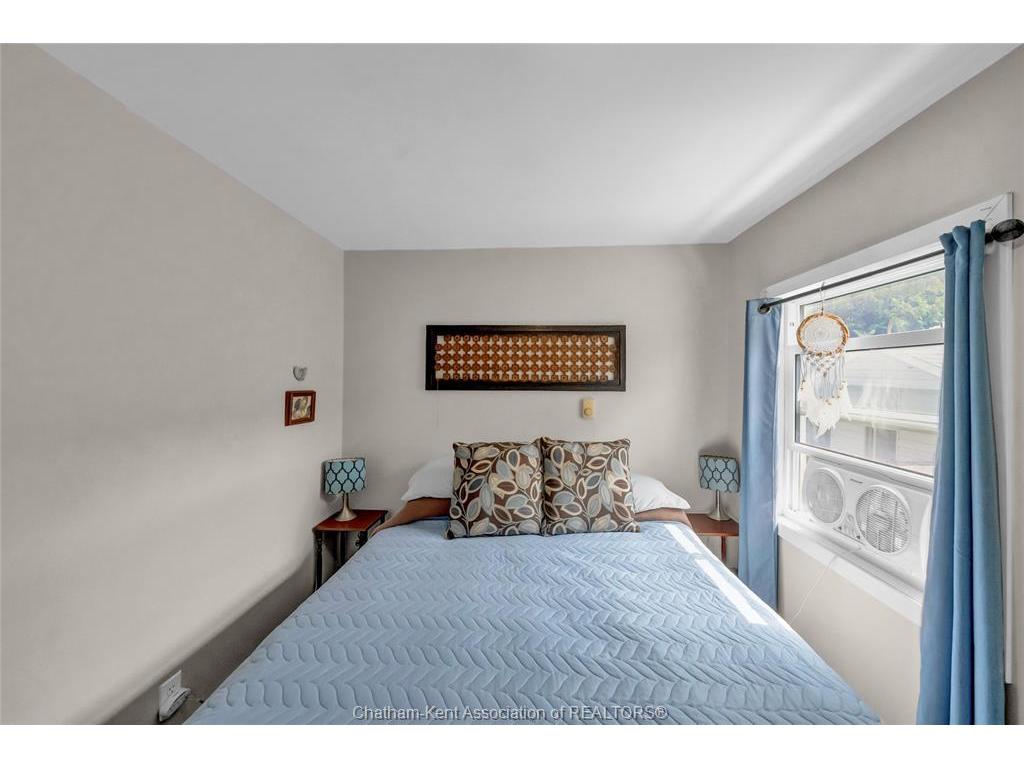 









9


Park

Lane,
Chatham,




ON
N7M 4X9

