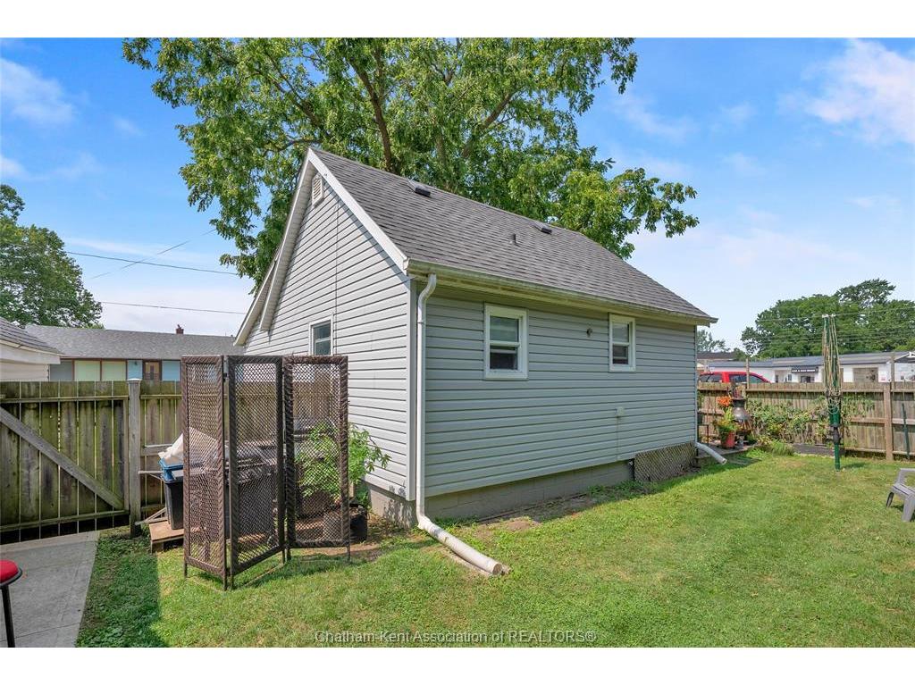 









9


Park

Lane,
Chatham,




ON
N7M 4X9


