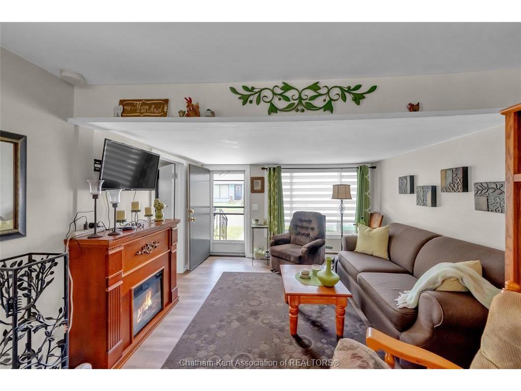 









9


Park

Lane,
Chatham,




ON
N7M 4X9

