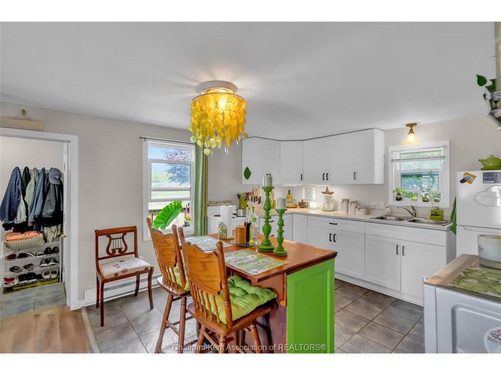 









9


Park

Lane,
Chatham,




ON
N7M 4X9

