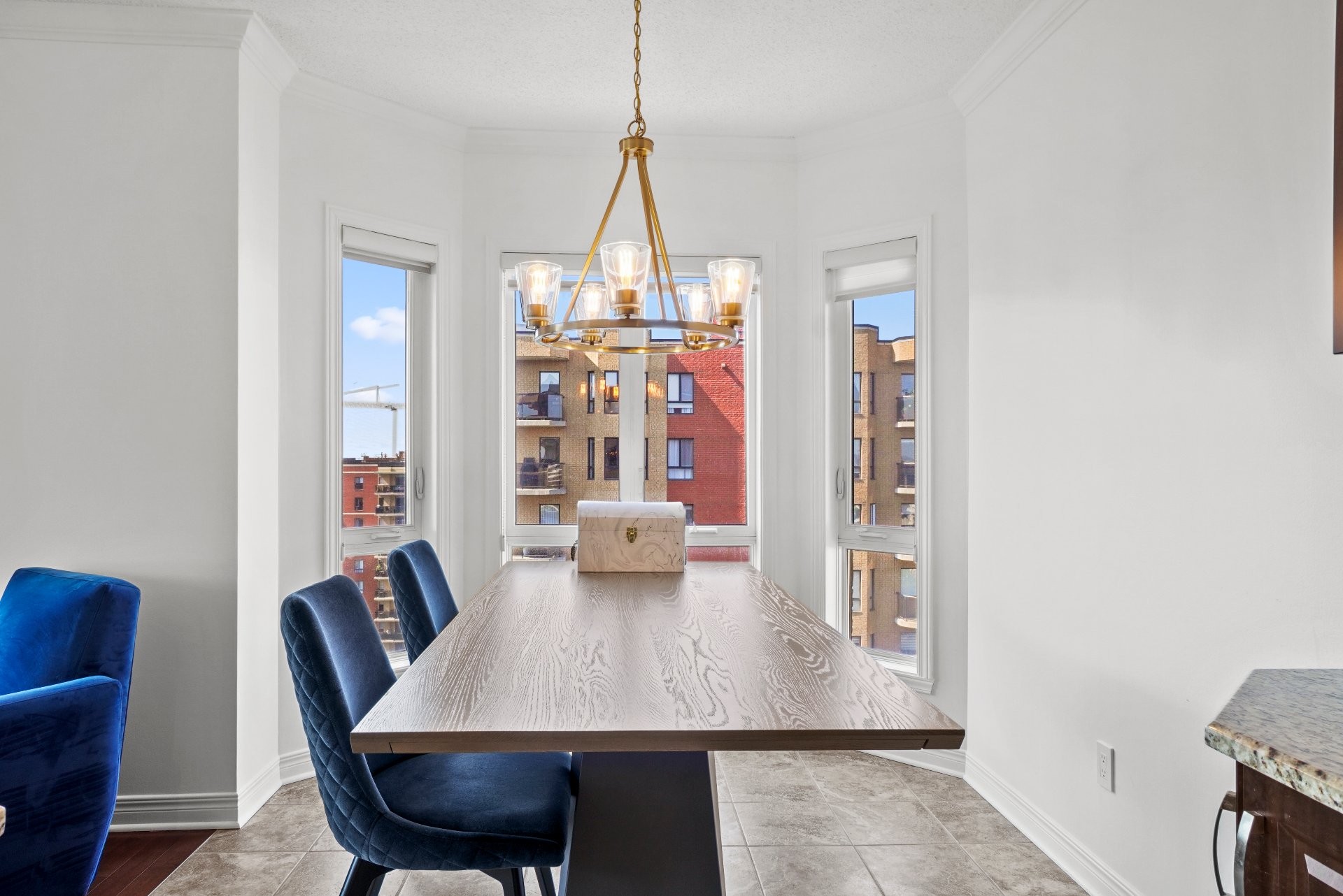 









3865


Boul. de Chenonceau

, 1501,
Laval (Chomedey),




QC
H7T0E1

