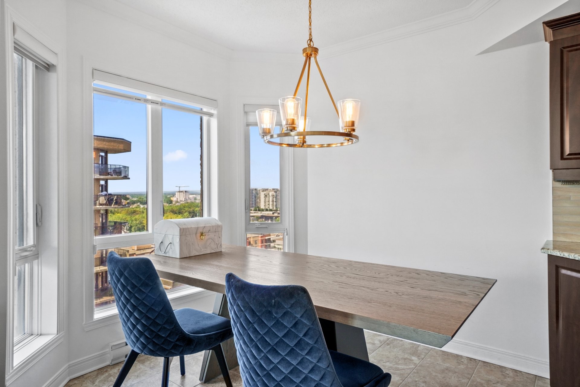 









3865


Boul. de Chenonceau

, 1501,
Laval (Chomedey),




QC
H7T0E1

