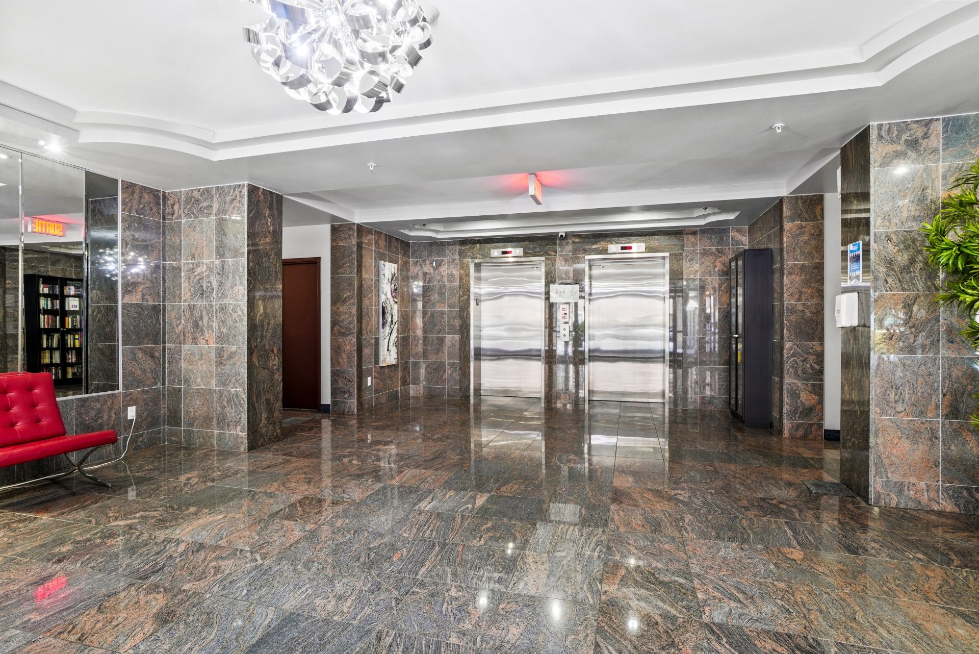 









3865


Boul. de Chenonceau

, 1501,
Laval (Chomedey),




QC
H7T0E1

